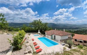 Amazing Home In Buzet With Jacuzzi