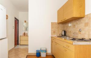 Beautiful Apartment In Gabonjin 