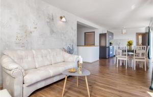 Cozy Home In Bregi With Wifi