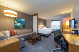 Queen Room with Two Queen Beds - Disability Access room in Hyatt Place Nashville Downtown