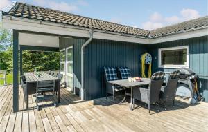 Gorgeous Home In Ørsted With Kitchen