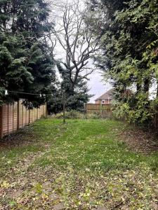 Spacious City Centre Home Near Hospital & M5