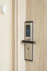 Suite moderna con WiFi rápido, balcón y vista CB1432