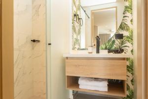 CB1526 | Suite tropical piso 15 frente al mar