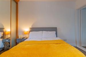 Modern 2 bed 2 Bath House in Sittingbourne by Splendid Stays