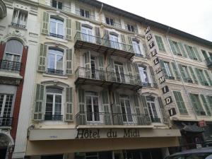Hotels Hotel Du Midi : photos des chambres
