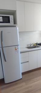 Amplio y luminoso monoambiente a 100 mts del mar