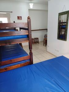 Apartamento kitnet Santos na Ponta da Praia a 1 quadra da praia com WI-FI