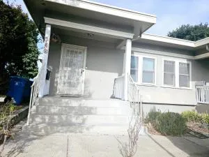 Cozy Craftman Cottage in Quiet Historic Vallejo Neighborhood - 皮诺尔