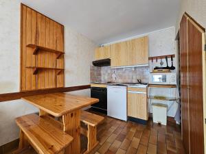 Maisons de vacances Maisonette Ensoleillee Proche Plage a La Faute-sur-Mer – 4 Pers, Animaux Sur Demande - FR-1-476-21 : photos des chambres