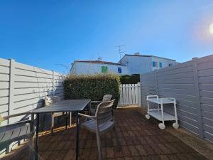 Maisonette Ensoleillée Proche Plage à La Faute-sur-Mer – 4 Pers, Animaux Sur Demande - FR-1-476-21
