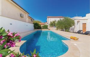 Two-Bedroom Holiday Home Jezera With A Fireplace 05