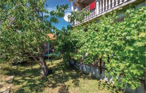 1 Bedroom Beautiful Apartment In Lopar