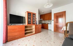 1 Bedroom Gorgeous Apartment In Kukci 