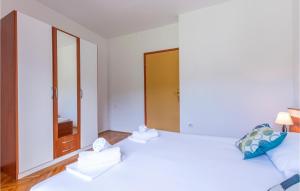 Apartment Smoline I