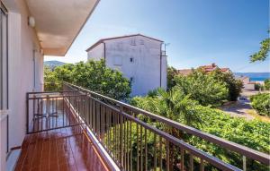 2 Bedroom Stunning Apartment In Crikvenica 