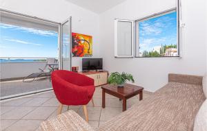 Amazing Apartment In Primosten 