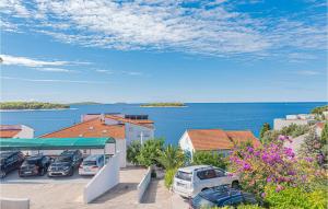 Amazing Apartment In Primosten