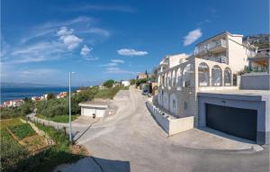 2 Bedroom Stunning Apartment In Stanici 
