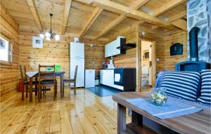 Beautiful Home In Radakovo With Sauna