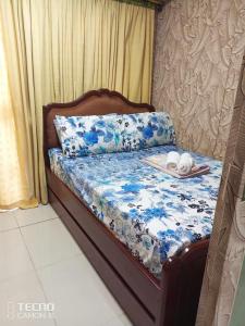 Sea res moa by Elsie D