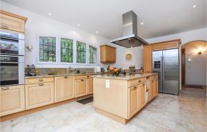 Stunning Home In Seillans