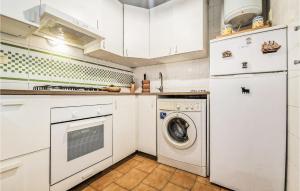 Awesome Home In Torrevieja With Kitchen