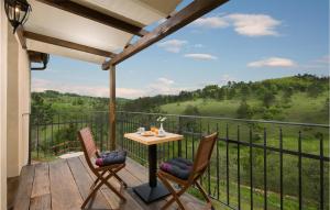 Nice Home In Trviz With Wifi 