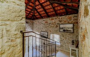 2 Bedroom Lovely Home In Blato