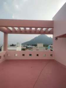 SRI KRISHNA's Non-AC - Polūr