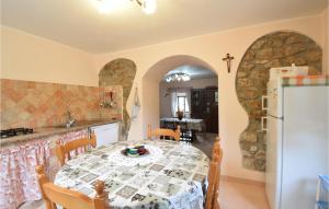 3 Bedroom Nice Home In Campodimele