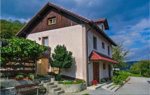 4 Bedroom Lovely Home In Kostel