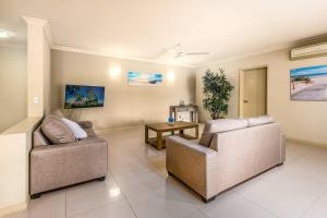 Postcard Perfect - Cairns Nine Pool Tropical Oasis