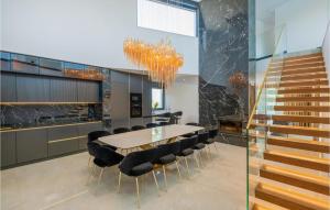 Cozy Home In Grubine With Sauna