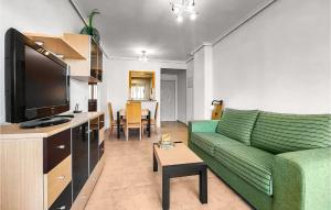 2 Bedroom Gorgeous Apartment In Oropesa