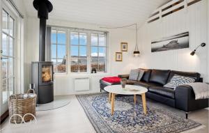 Awesome Home In Fredericia With Kitchen