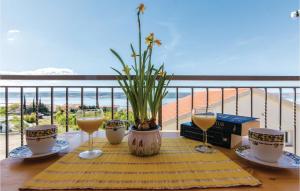 1 Bedroom Amazing Apartment In Maslenica 
