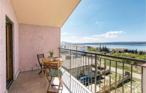 1 Bedroom Amazing Apartment In Maslenica 
