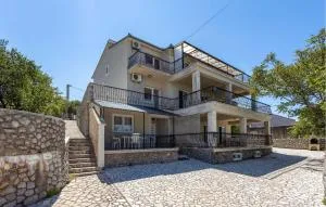 2 Bedroom Stunning Apartment In Senj - Nehaj
