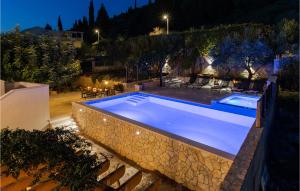 Beautiful Apartment In Blace With House Sea View 