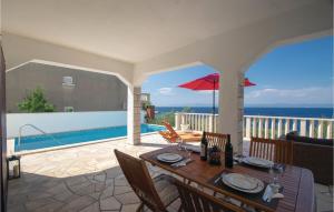 Two-Bedroom Holiday Home In Prigradica