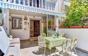 Gorgeous Home In Mali Losinj With Wifi