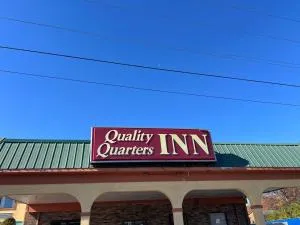 Quality Quarters Inn By OYO Richmond KY I-75 - 里士满