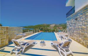 Beautiful Home In Seget Vranjca