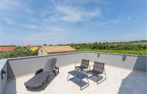 3 Bedroom Gorgeous Home In Galizana 