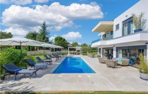 Nice Home In Jehnici With Wifi