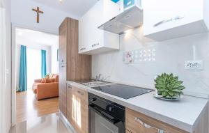 1 Bedroom Nice Apartment In Crikvenica