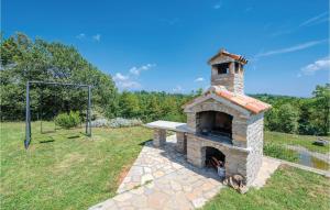 Four-Bedroom Holiday Home In Bregi