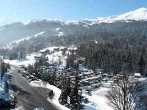 Résidence Croix De Verdon - Appartement Savoyard en plein centre de Méribel MAE-3204