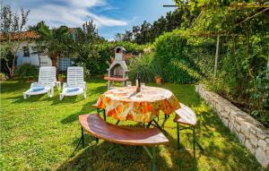 5 Person Apartment Labin Kapelica